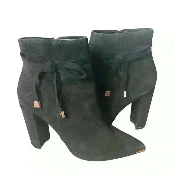 Ted Baker Qatena Suede Bow  Detail Ankle Boots In Classic Black Size 9.5 - Picture 1 of 8